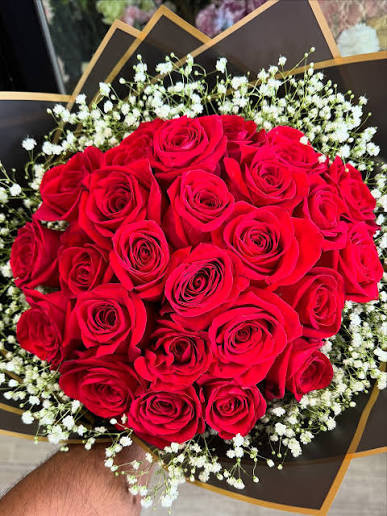 Luxury Red Rose ,& Baby’s Breath Bouquet